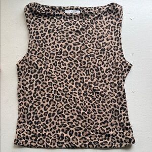 Chic Leopard Print Tank Top